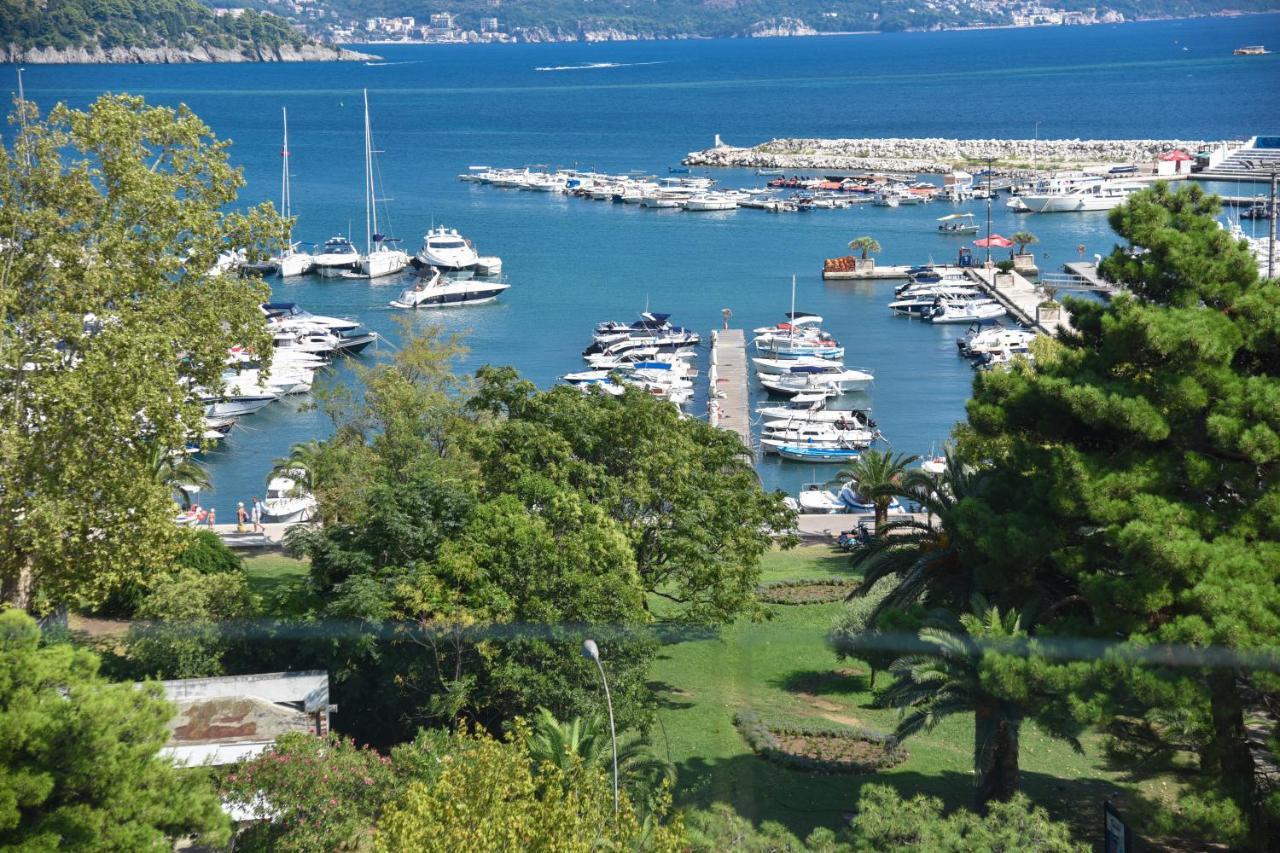 Royal Montesun Apartments Budva Exterior foto
